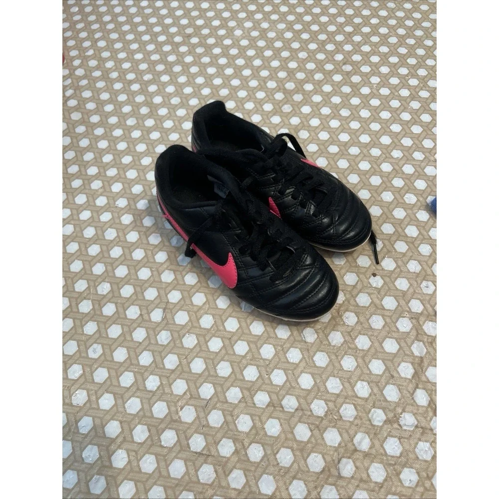 Soccer Girls Shoes Black Pink Nike Size 12c